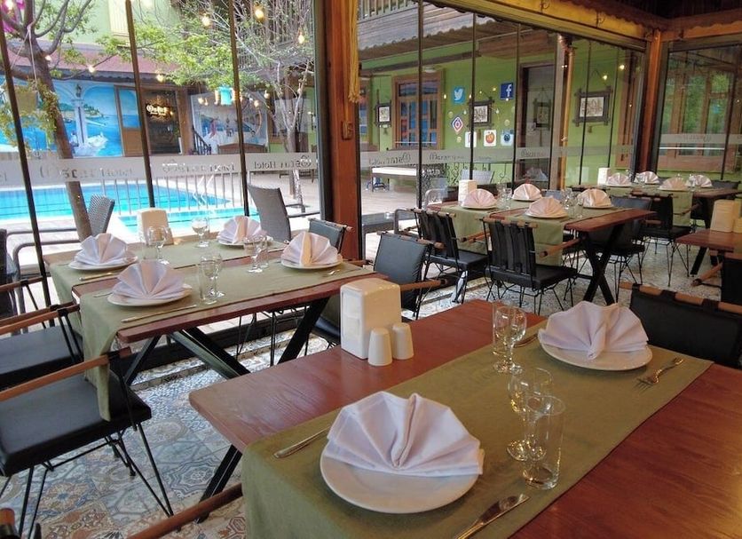 Restaurant Photo