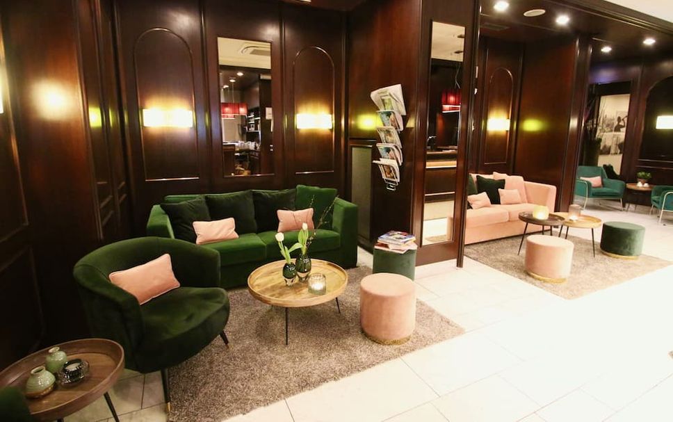Lounge Photo