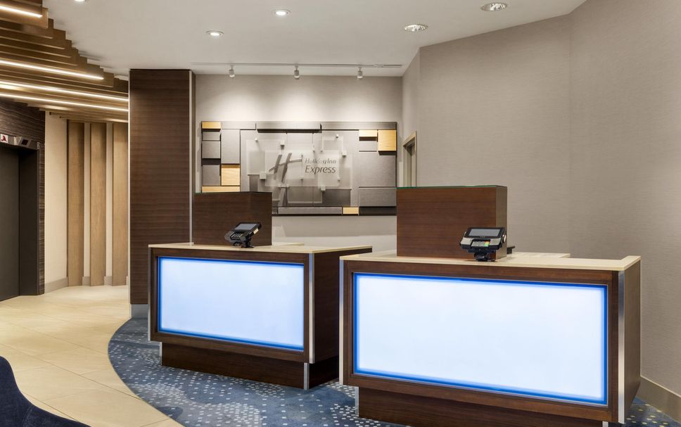 Front desk Photo