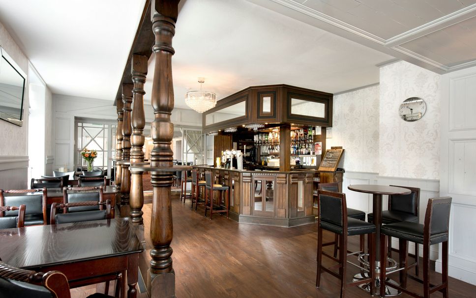 Bar Photo