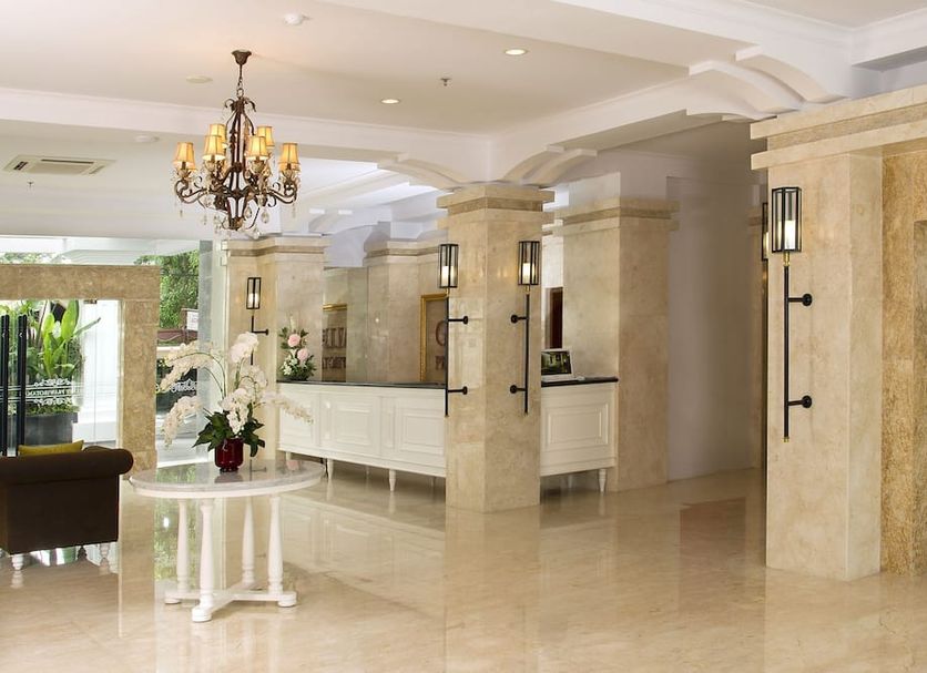 Front desk Photo
