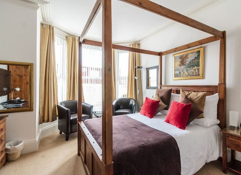 Bedroom Photo