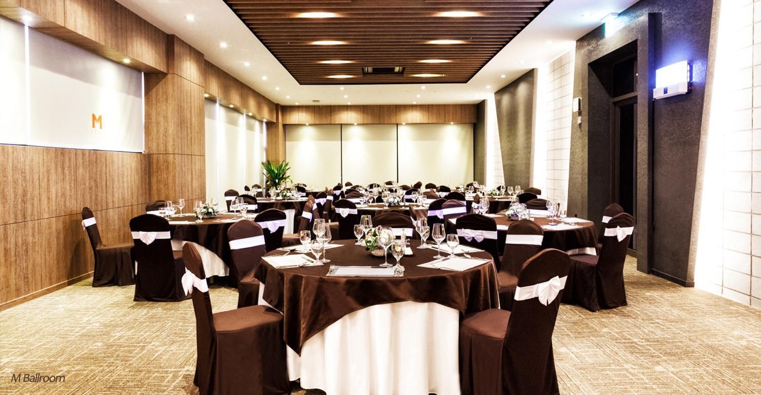Banquet hall