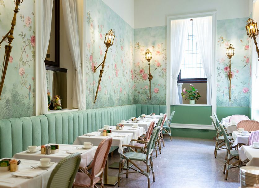 Restaurant Photo