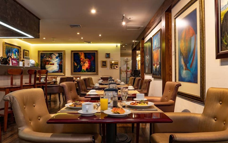 Restaurant Photo