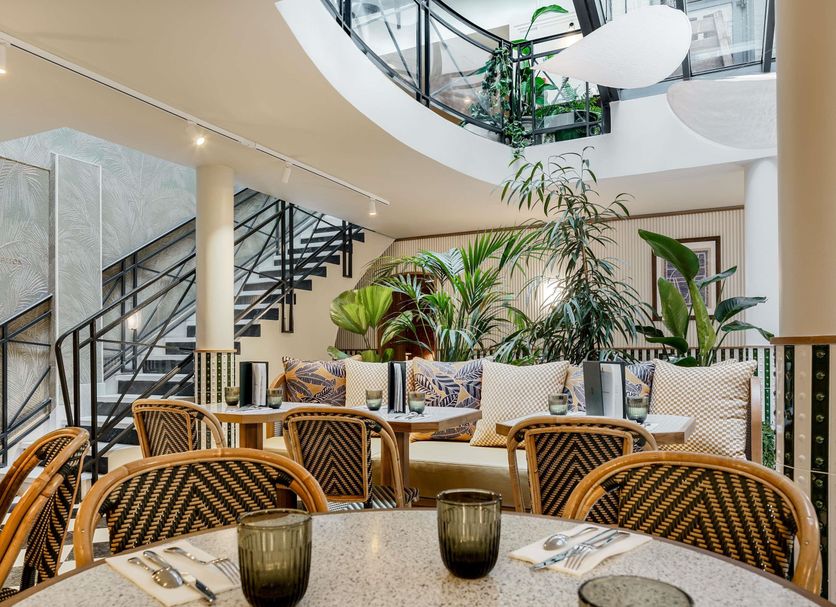 Dining room Photo