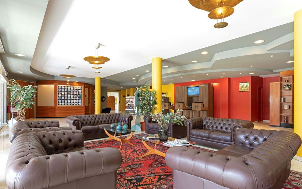 Lounge Photo