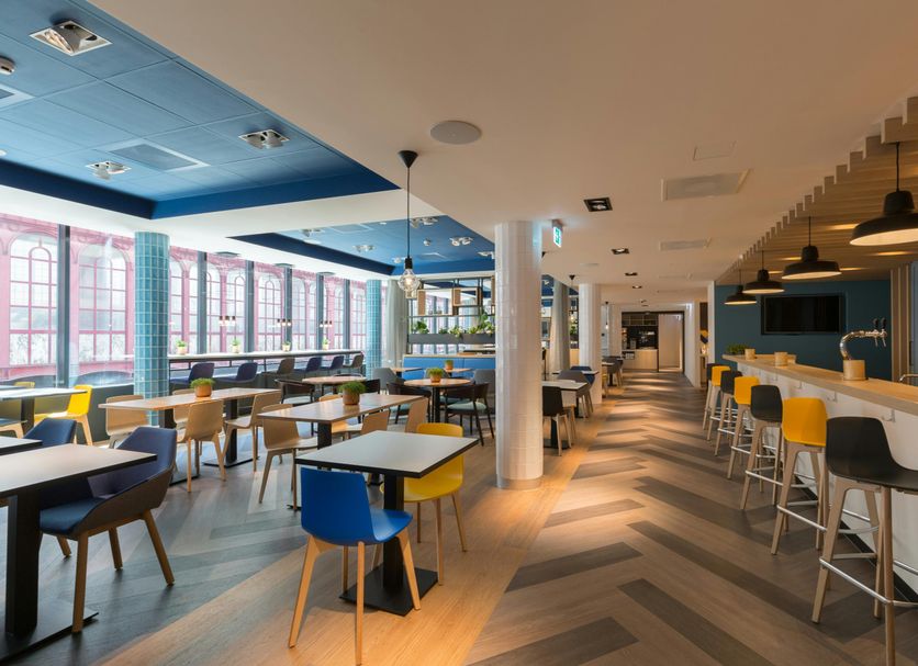 Restaurant Photo