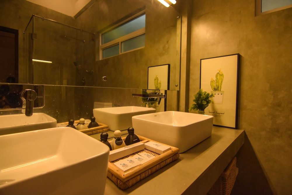 Bathroom Photo
