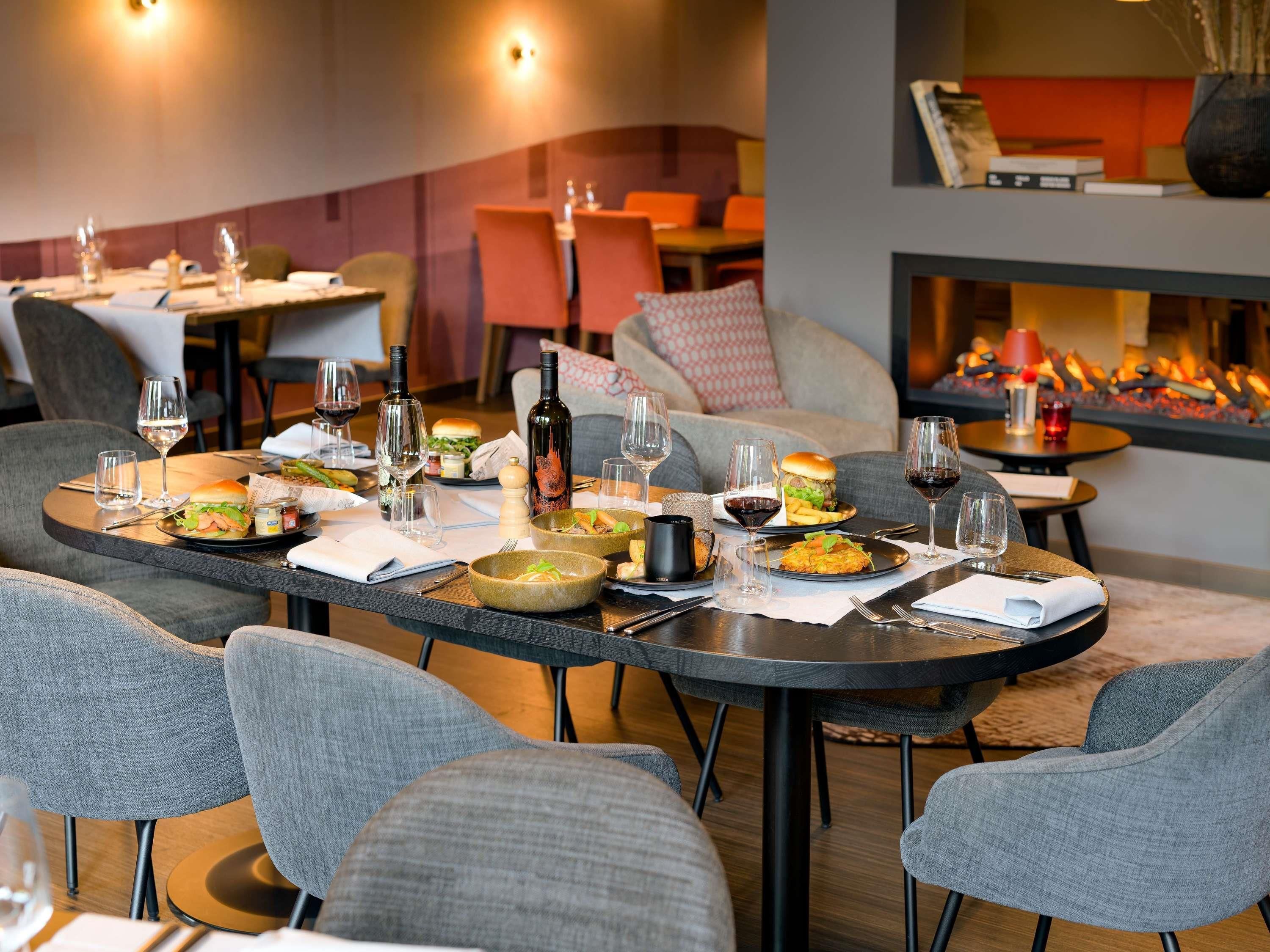 Restaurant Photo