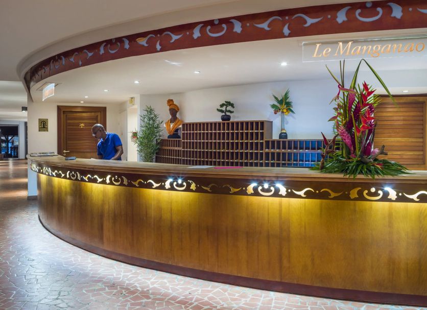 Front desk Photo