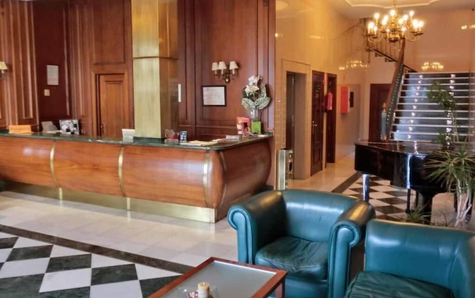 Front desk Photo