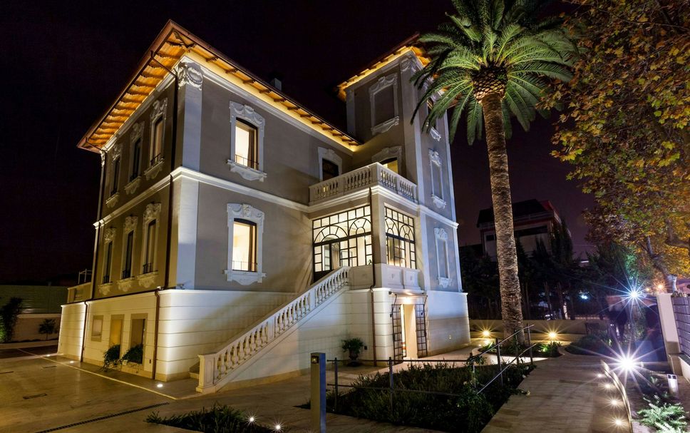 Building Photo