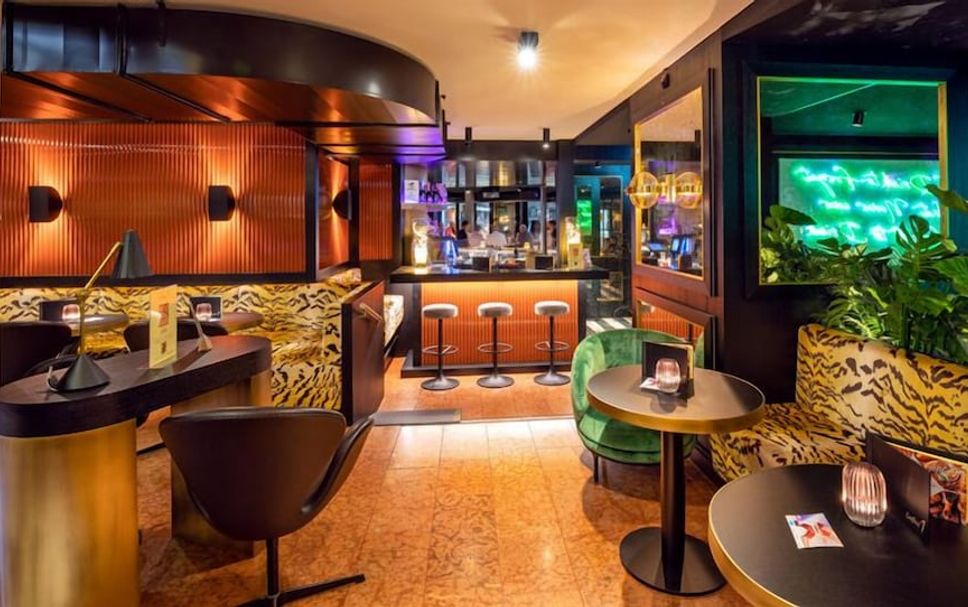 Bar Photo