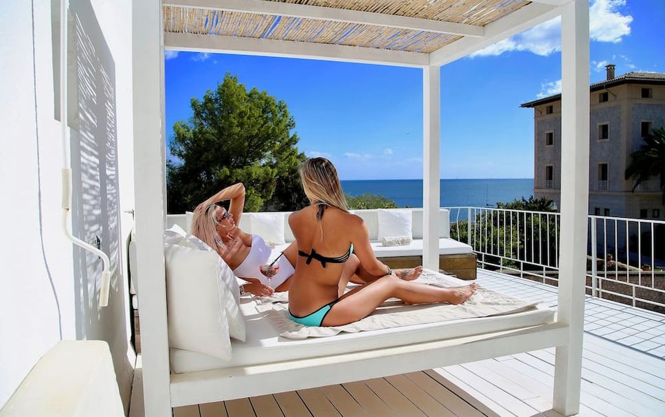 Balcony Photo