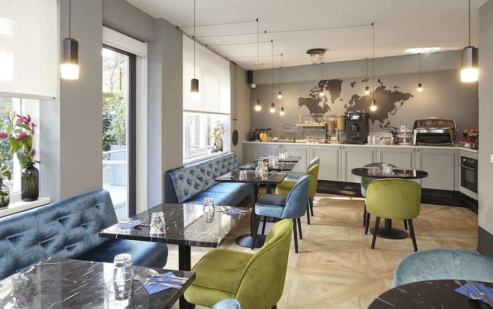 Restaurant Photo