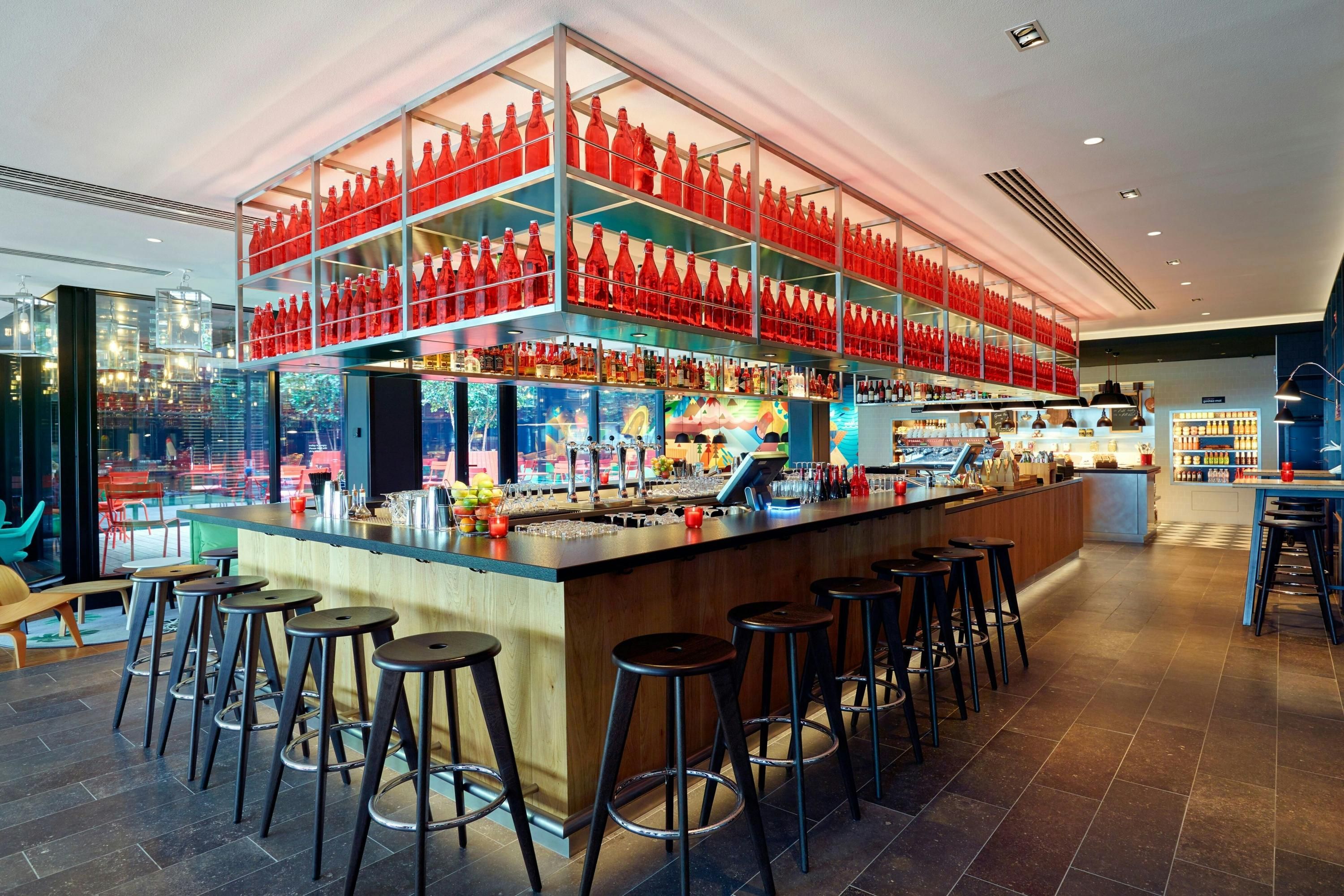 Bar Photo