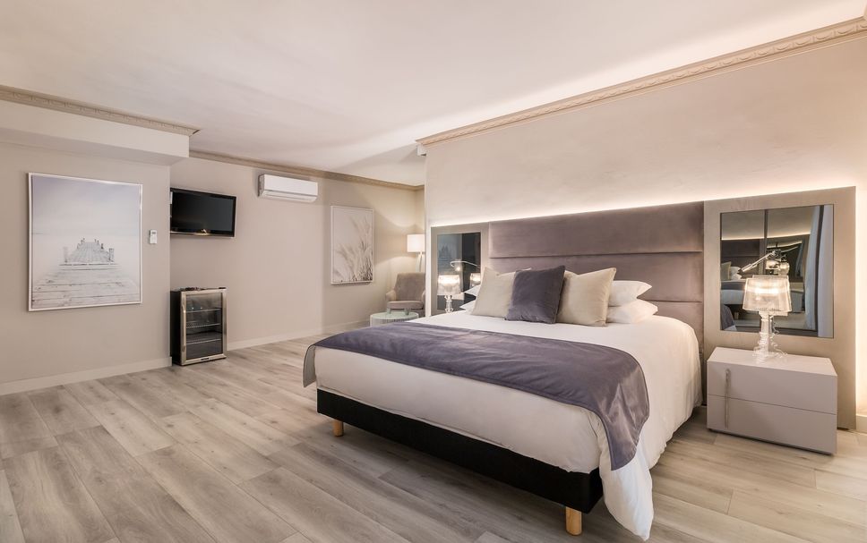 Bedroom Photo