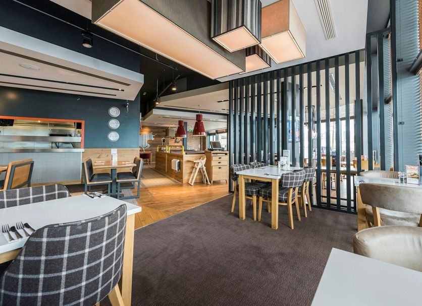 Restaurant Photo