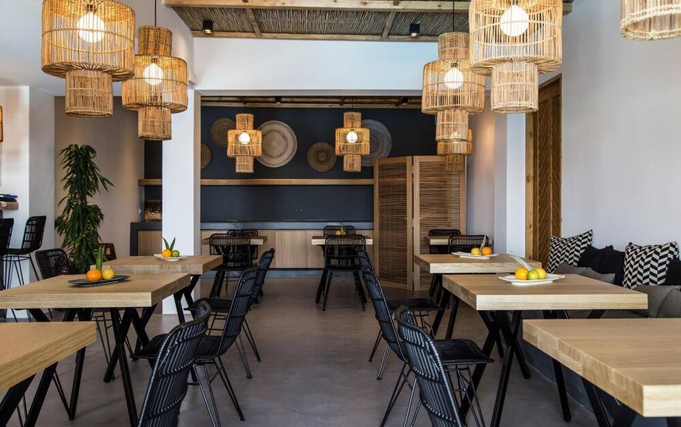 Restaurant Photo