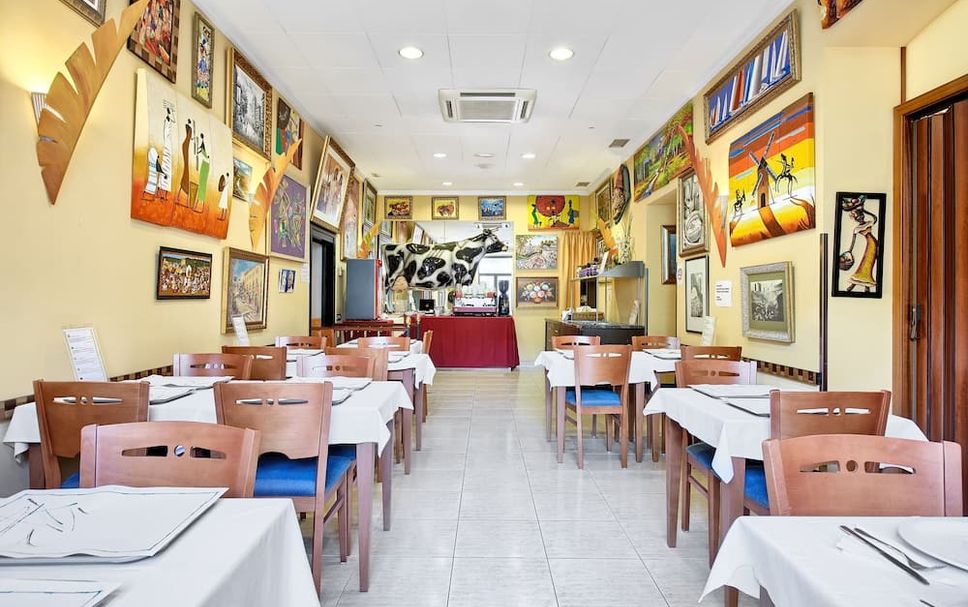 Restaurant Photo