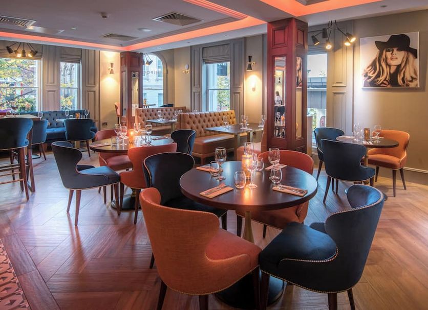 Restaurant Photo