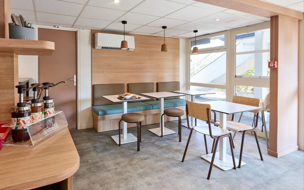 Dining room Photo