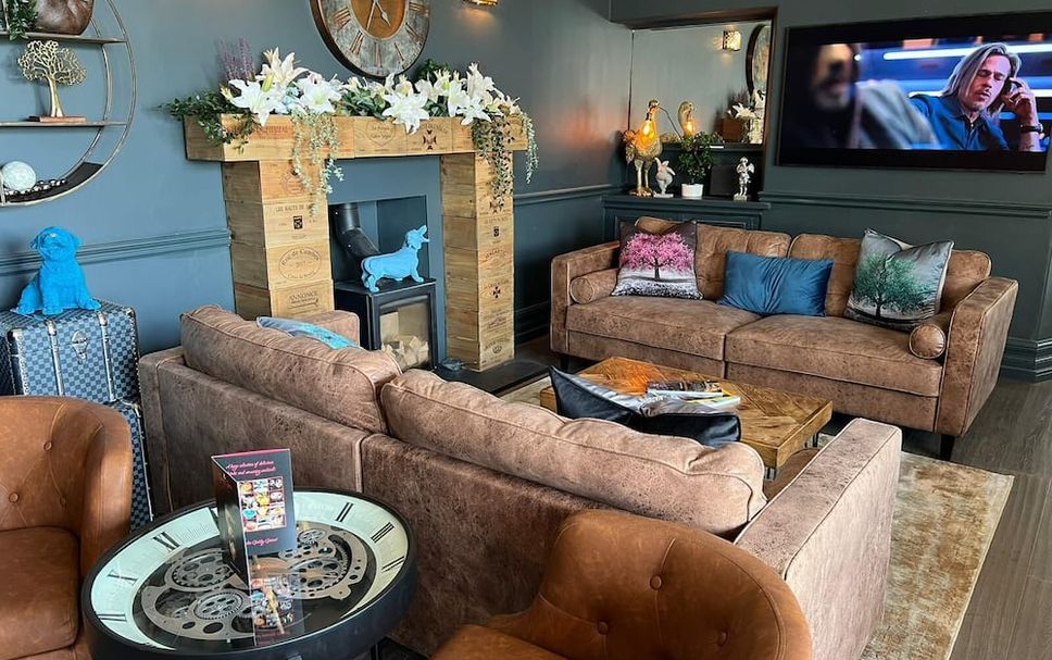 Lounge Photo