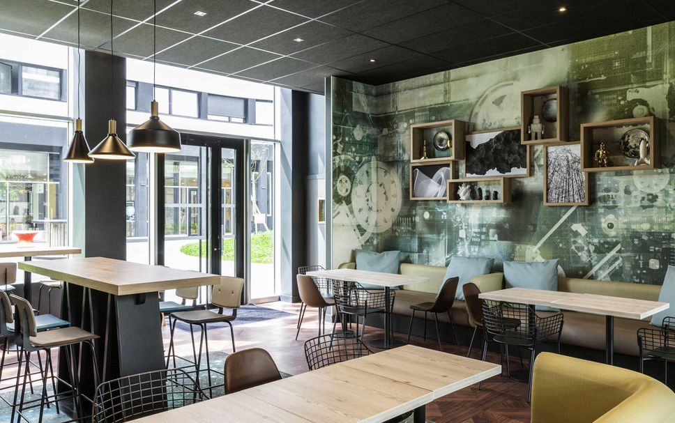 Restaurant Photo