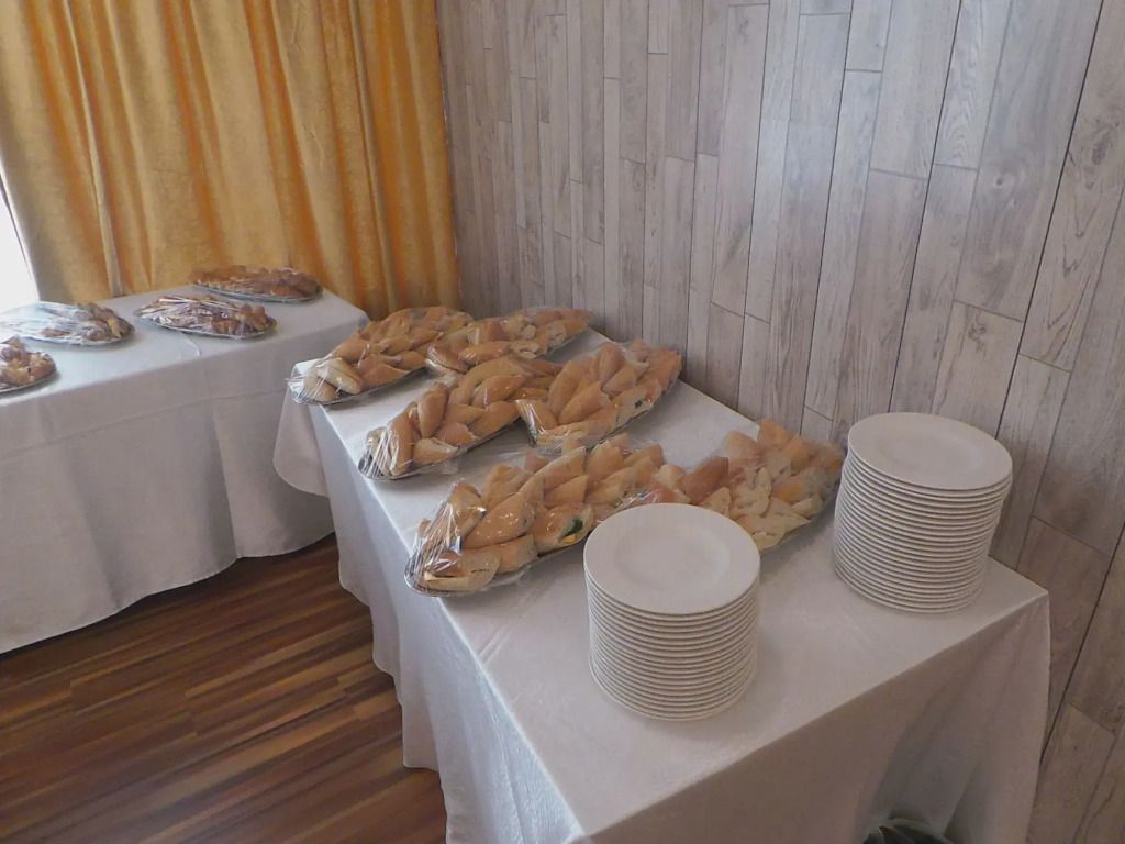 Buffet Photo