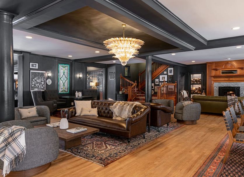 Lounge Photo