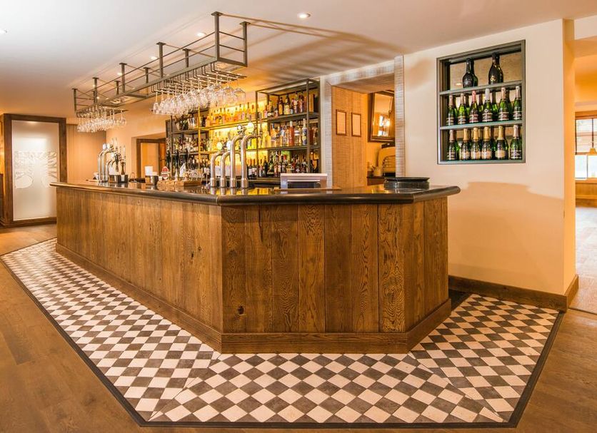 Bar Photo