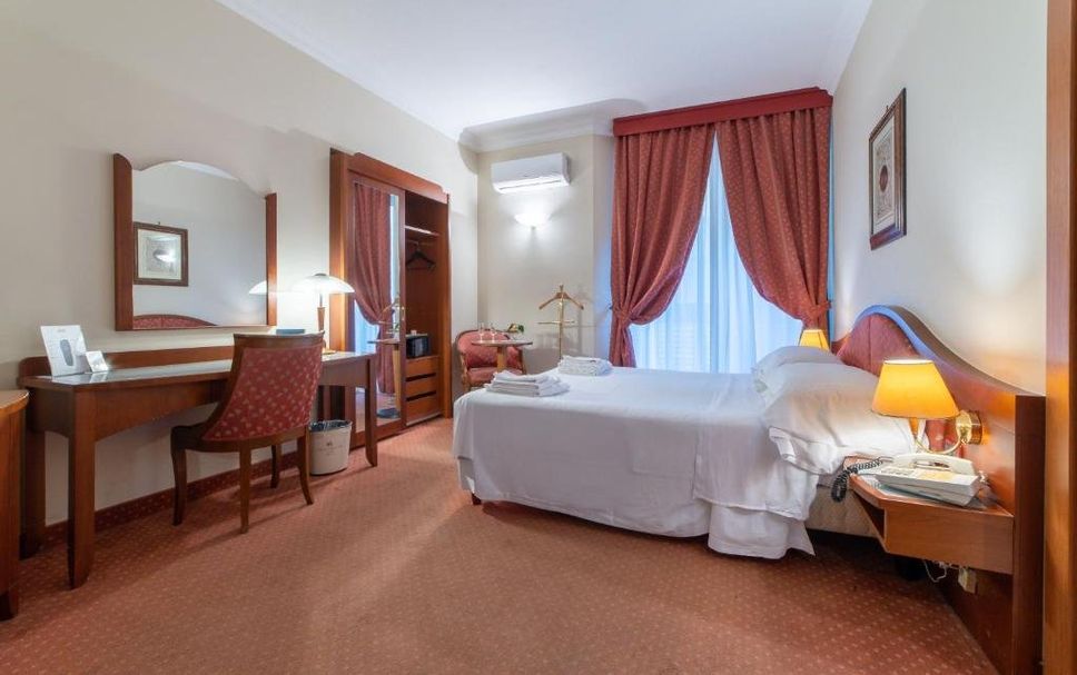Bedroom Photo