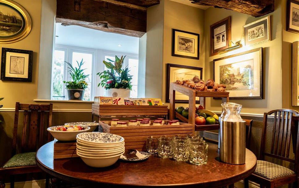 Buffet Photo