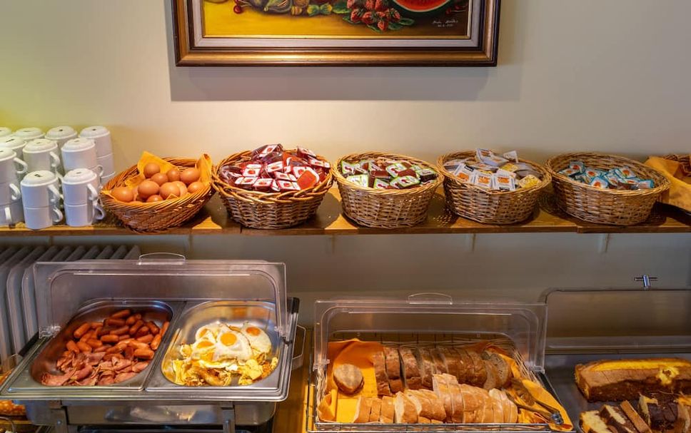 Buffet Photo