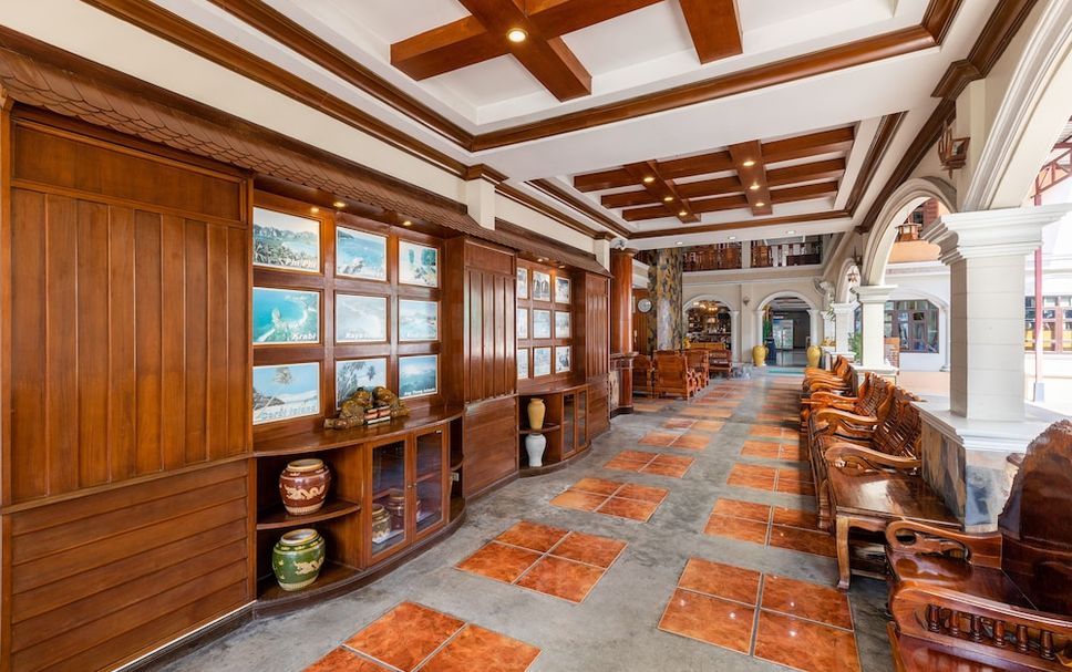 Lobby Photo