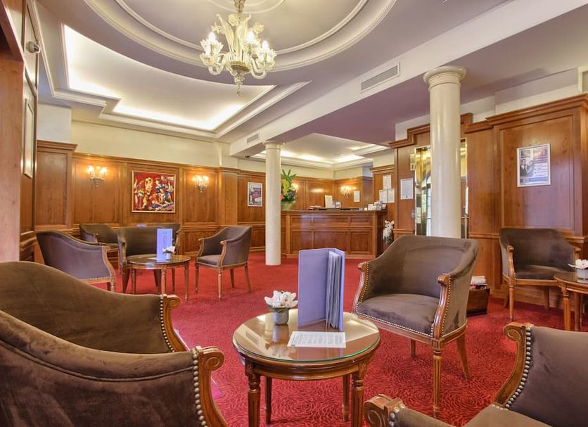Lounge Photo