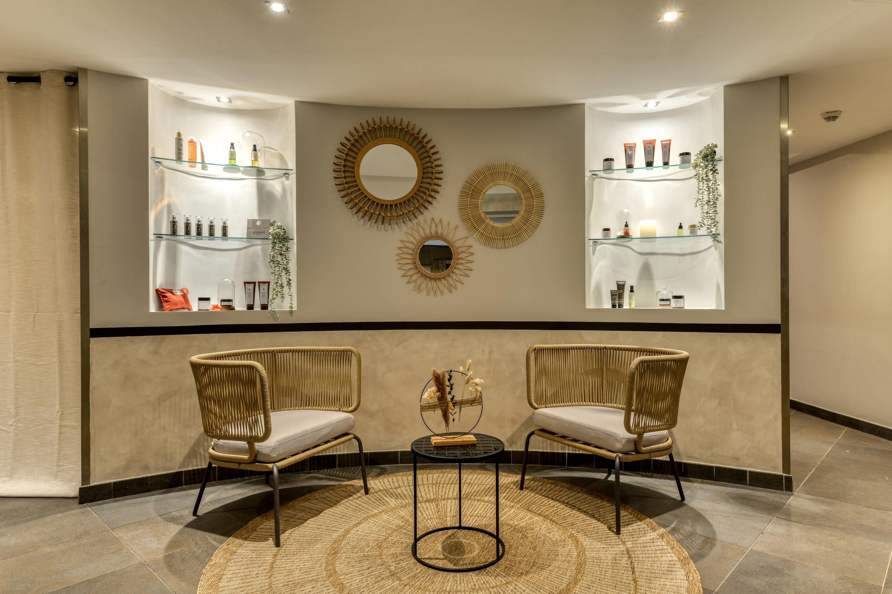 Hotel amenity