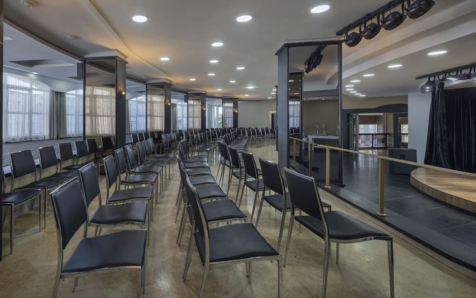 Conference room Photo