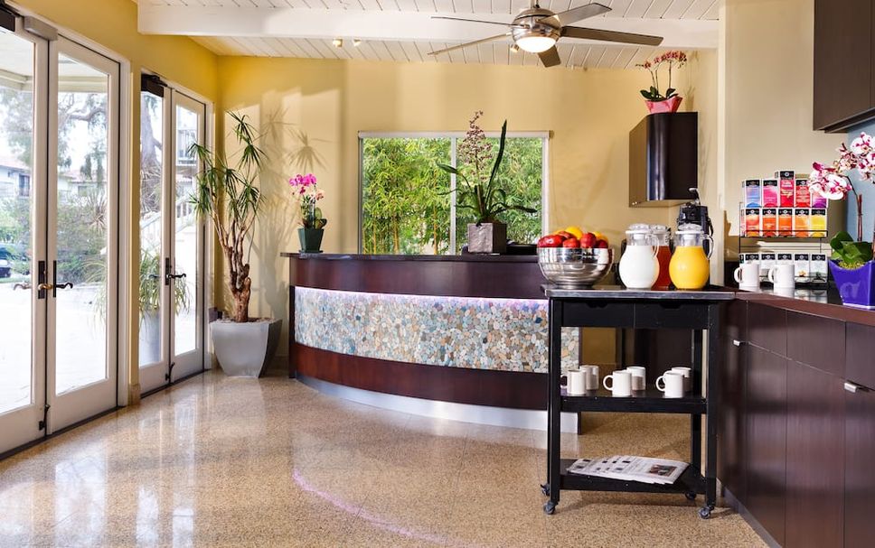 Front desk Photo