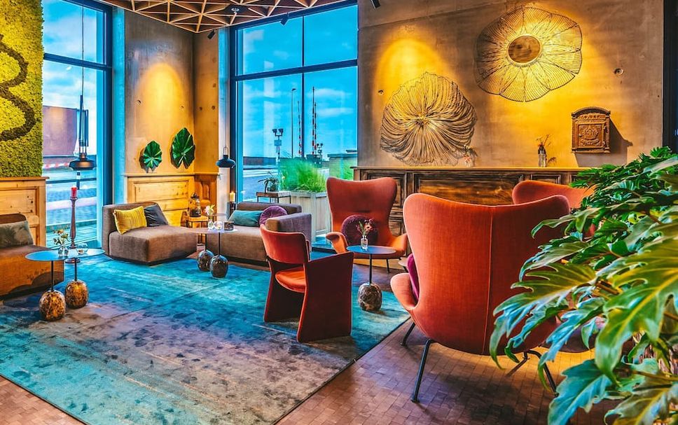 Lounge Photo