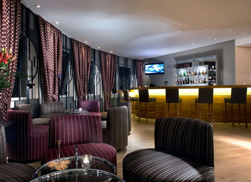 Bar Photo