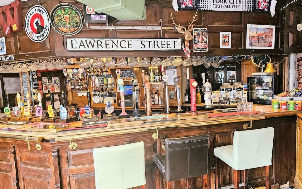 Bar Photo