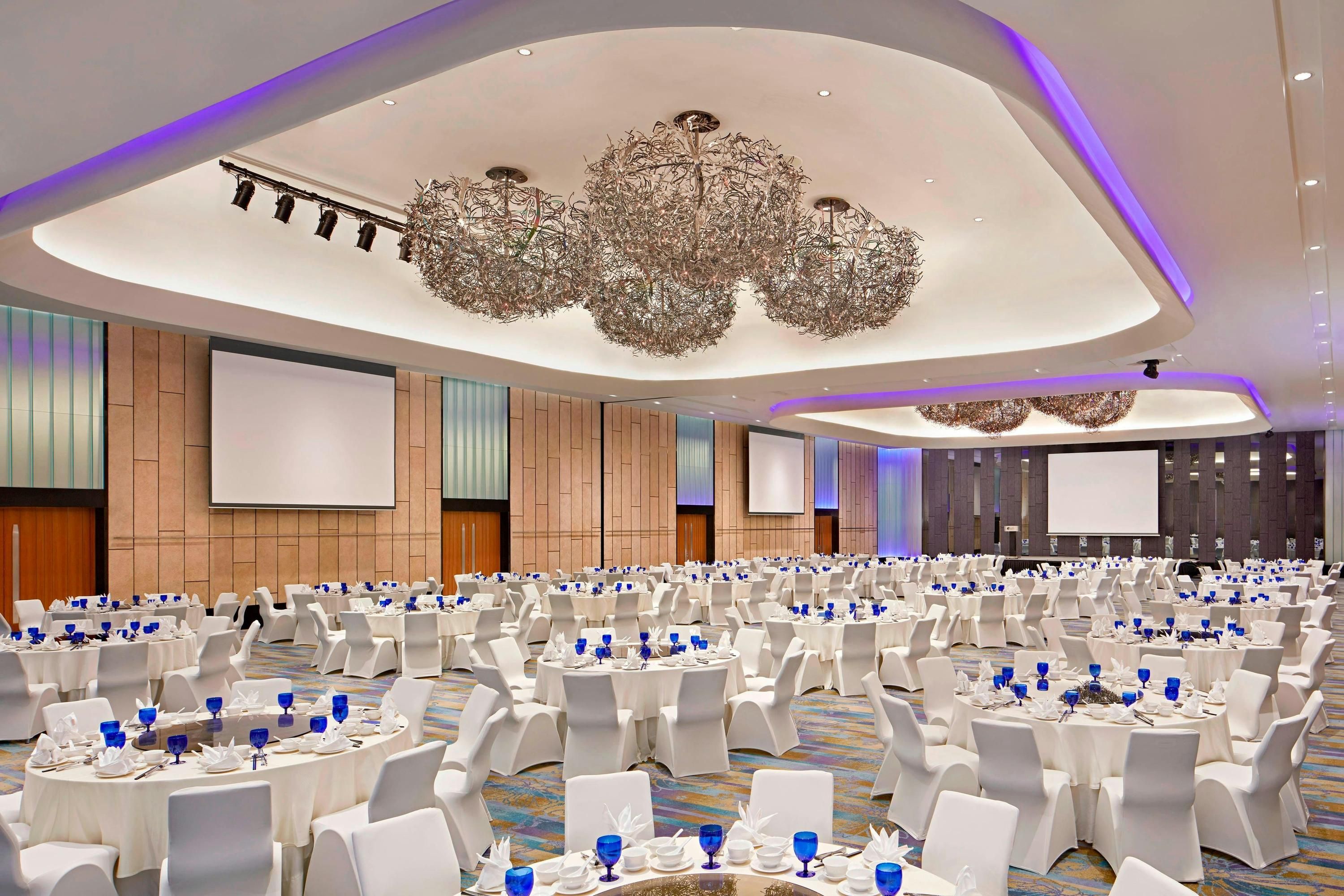 Banquet hall