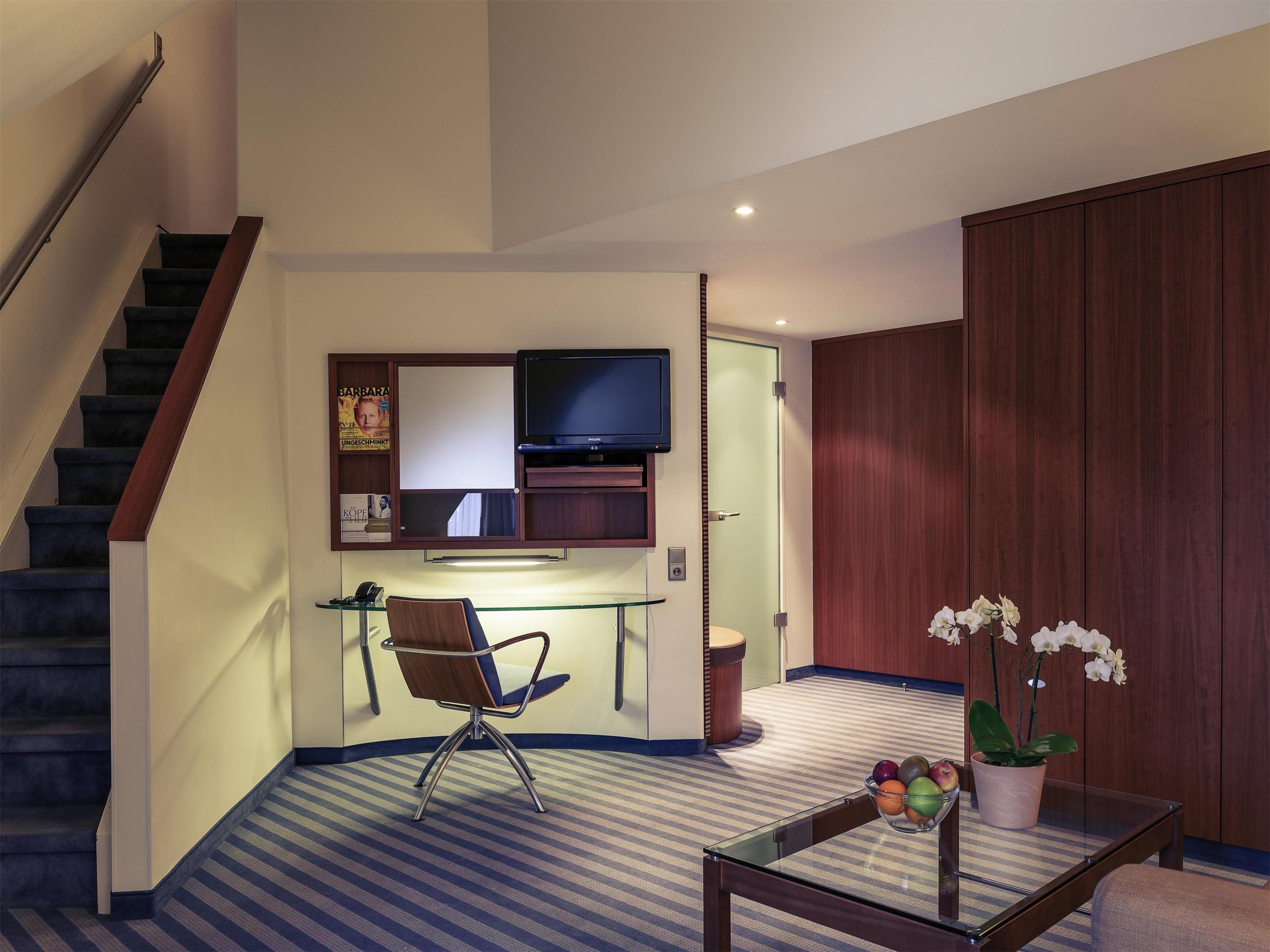 Room amenity