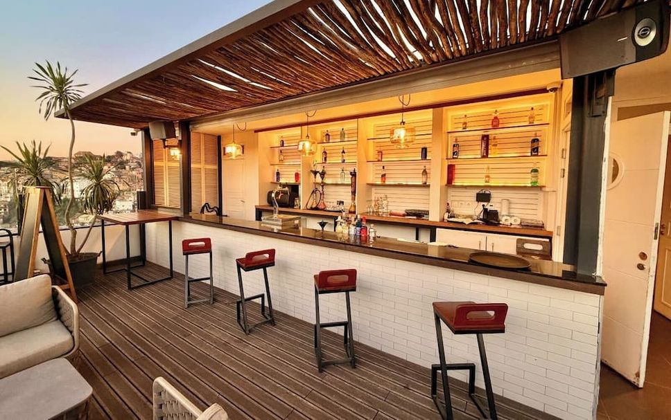 Bar Photo