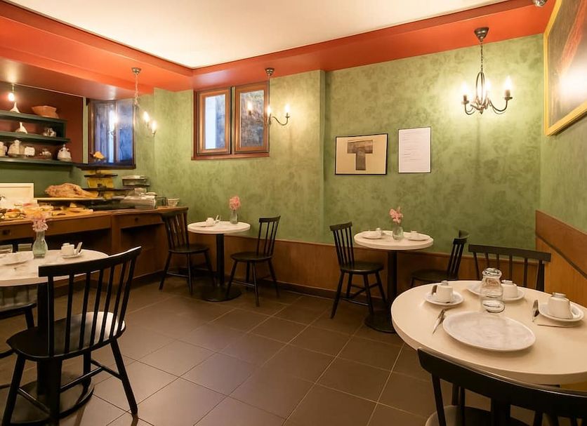 Restaurant Photo