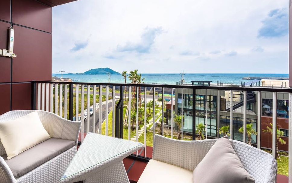 Balcony Photo