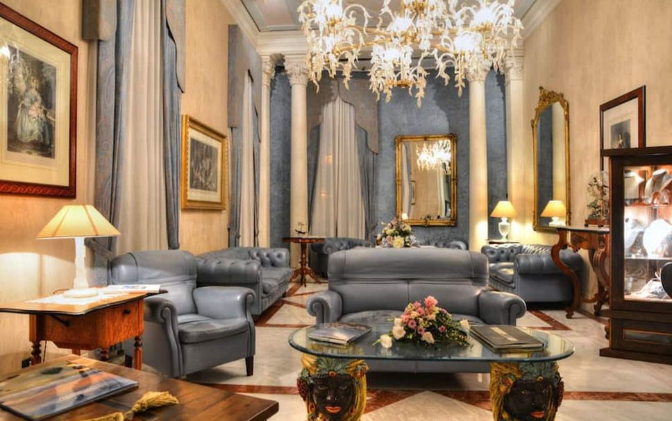 Lounge Photo