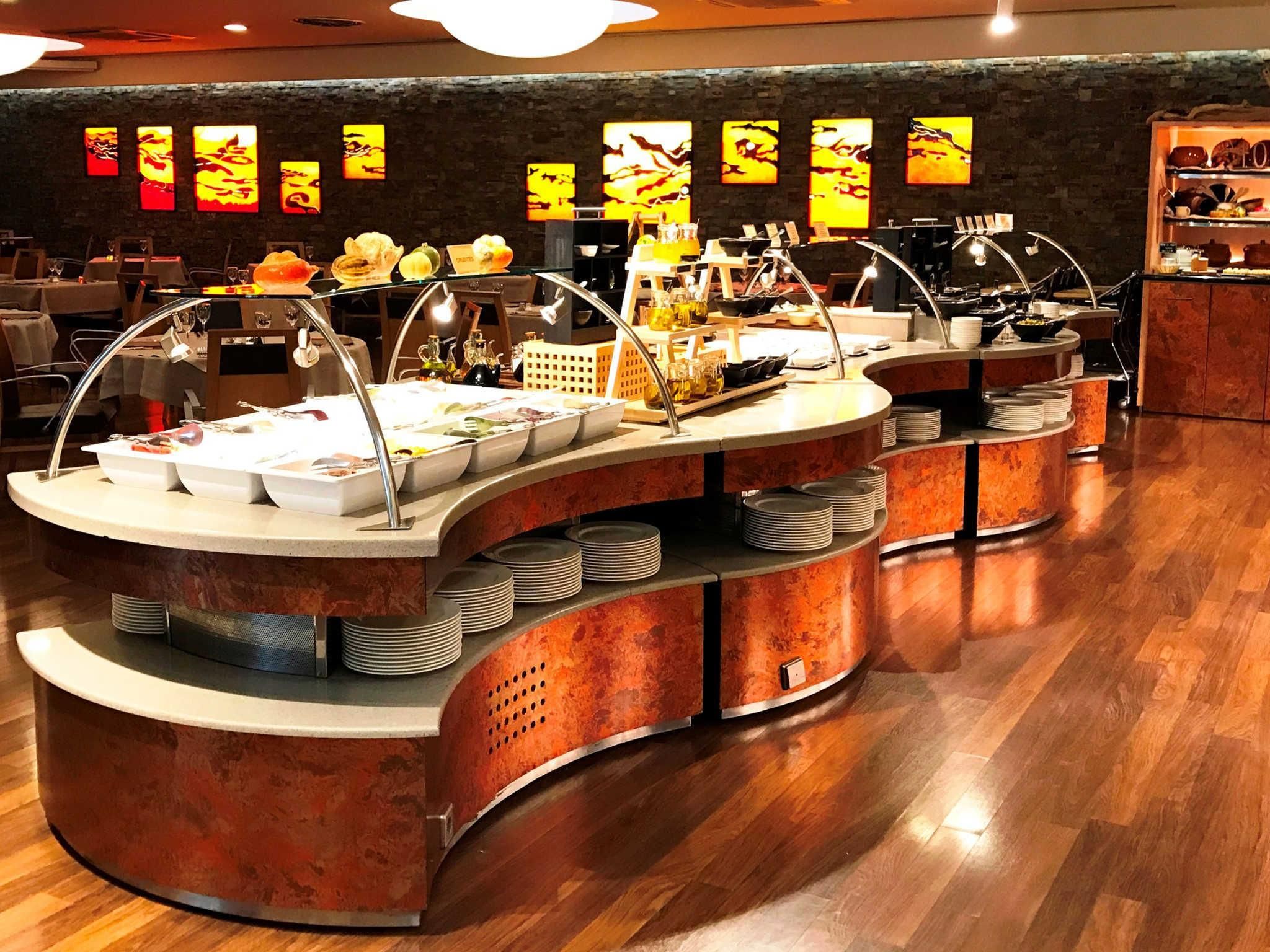 Buffet Photo